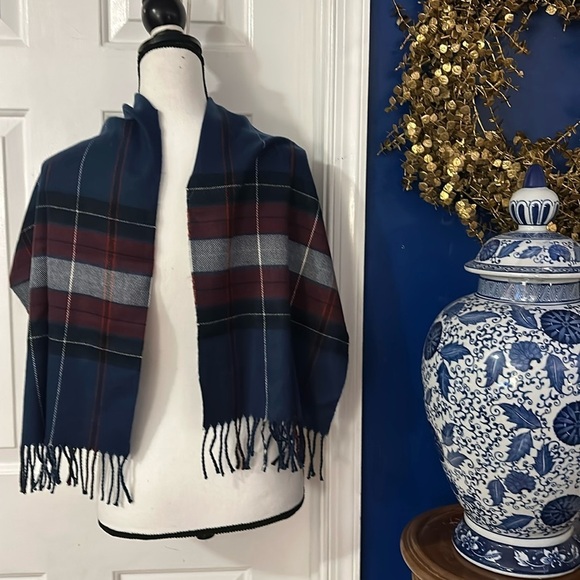Super Cashmore Other - Men’s Super Cashmore Navy, Red & White Plaid Fringe Super Soft Winter Scarf